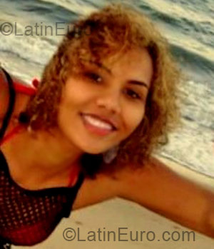 Date this charming Brazil girl Graziela from Sao Paulo BR1545