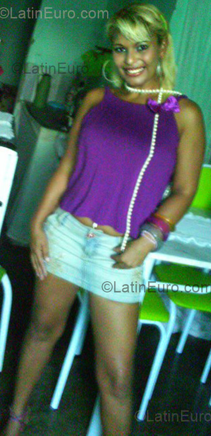 Date this sensual Brazil girl Fracisca Maria from Potengi BR1627