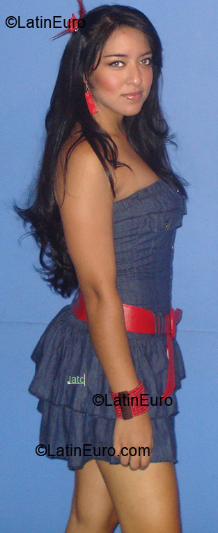 Date this stunning Colombia girl Diana from Medellin CO1382