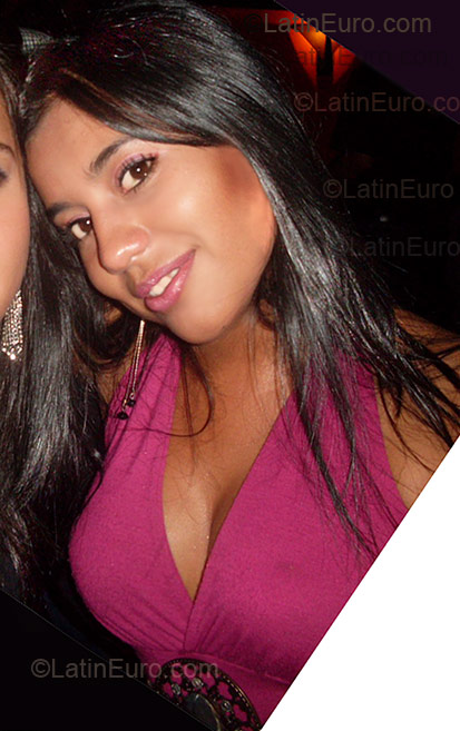 Date this passionate Colombia girl Diana Carolina from Bogota CO1658