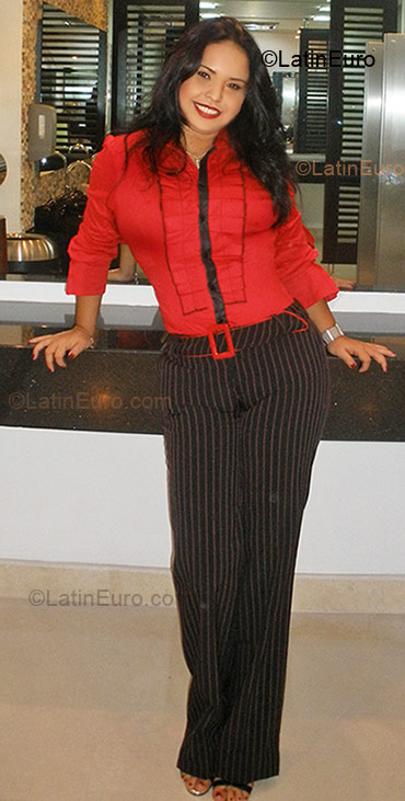 Date this tall Colombia girl Zulema from Barranquilla CO1667