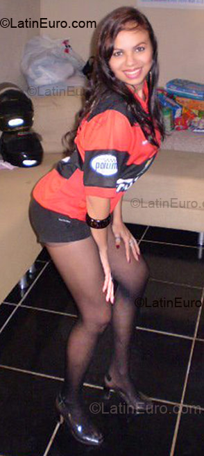 Date this tall Brazil girl Sayure from Duque De Caxias BR1892