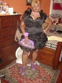 Date this happy United States girl Tori from Brooklyn US4421