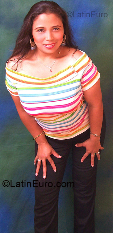 Date this lovely Colombia girl Alba Judith from Bogota CO1783