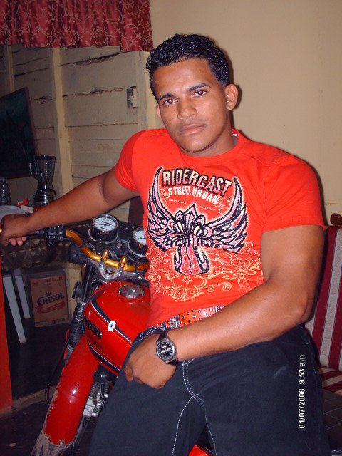 Date this exotic Dominican Republic man JHOAN from Santiago DO2155