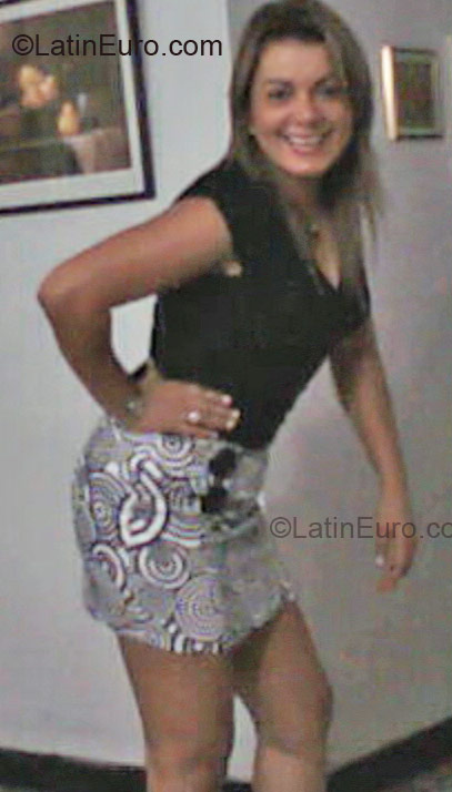 Date this athletic Colombia girl Liliana from Dosquebradas CO1808