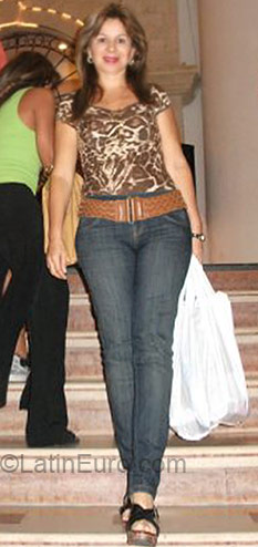 Date this hard body Colombia girl Maria Victoria from Cartagena CO1823