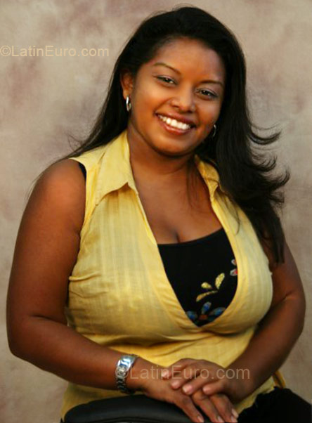 Date this sultry Colombia girl Dalgis from Cartagena CO1929