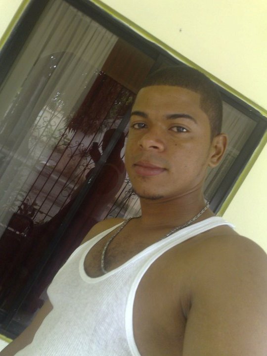 Date this beautiful Dominican Republic man Yerlin31 from Santo Domingo DO2318
