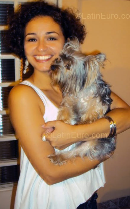 Date this sultry Brazil girl Sandra Cristina from Sorocaba BR6207