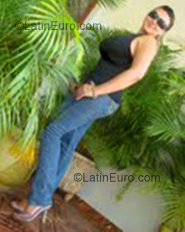 Date this young Brazil girl Renata from Inhumas BR2044