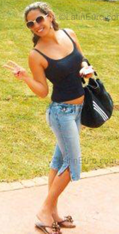 Date this gorgeous Brazil girl Christiane from Brasilia BR2122