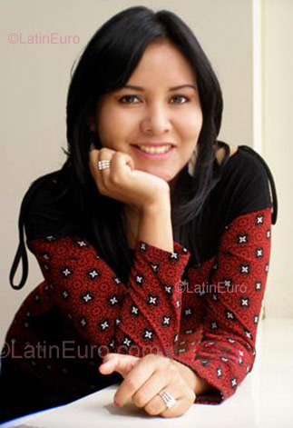 Date this foxy Peru girl Tania from Lima PE522