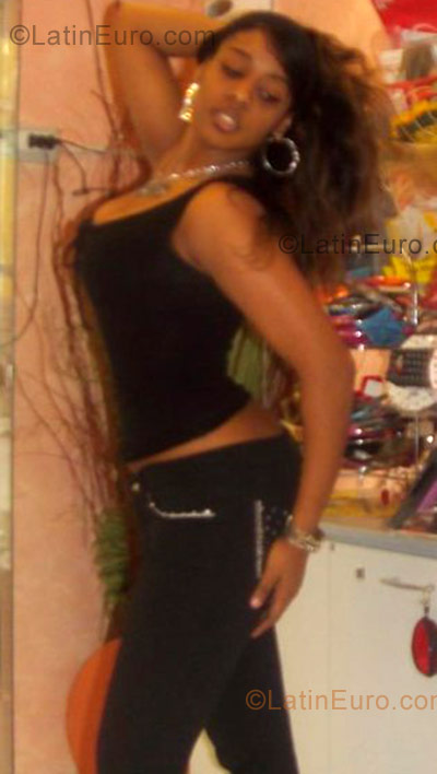Date this exotic Italy girl Gisselle from Frosinone IT76