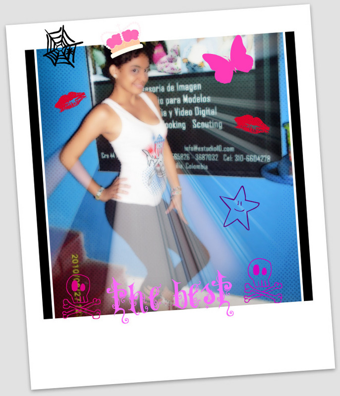 Date this happy Colombia girl Stephanie from Barranquilla CO2301