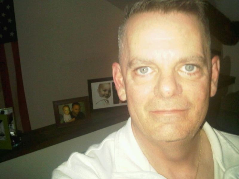 Date this cute United States man Elizaspoppi from Townsend US5005