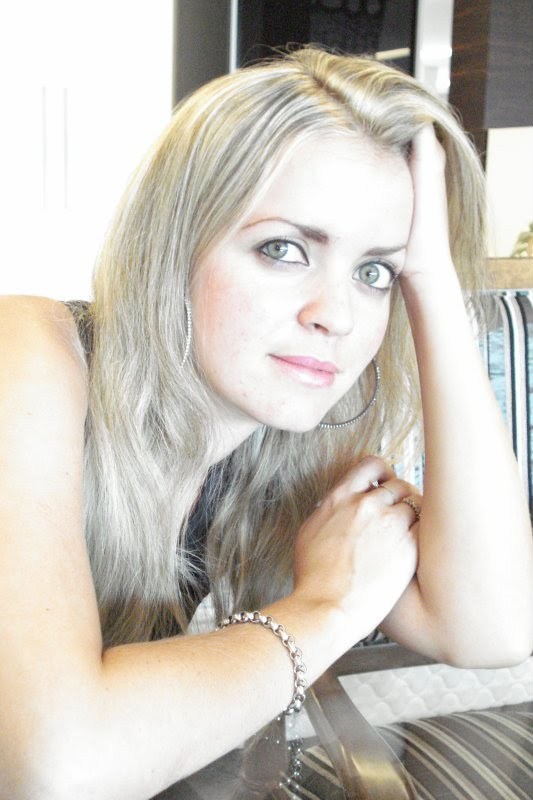 Date this passionate Brazil girl Laila from Sao Pedro Da Aldeia BR2195