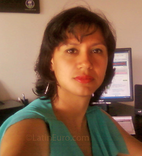Date this delightful Colombia girl Ofir from Cartago CO2917