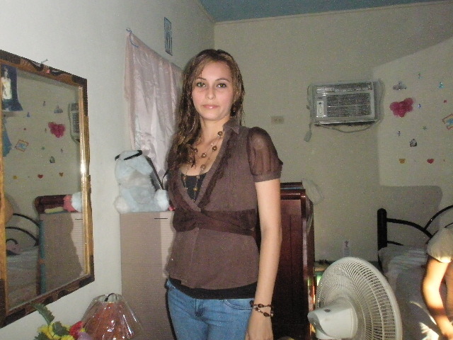 Date this voluptuous Honduras girl Claudia from San Pedro Sula HN56