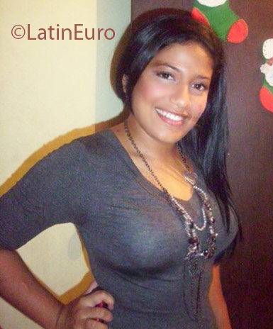 Date this charming Colombia girl Mayra Alejandra from Santa Marta CO2954