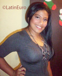 attractive Colombia girl Mayra Alejandra from Santa Marta CO2954