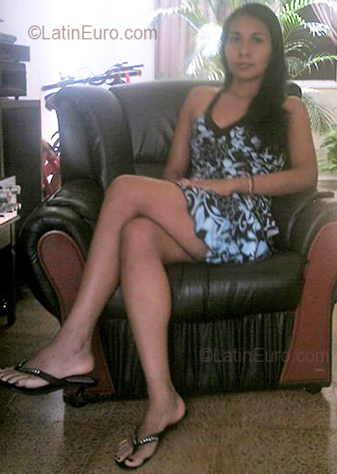 Date this fun Colombia girl Obeida from Cali CO3060