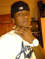 Date this happy Dominican Republic man JayVel from san pedro de macoris US5633