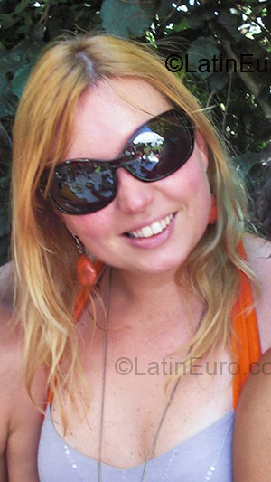 Date this gorgeous Switzerland girl Ursi from Zurich CH46