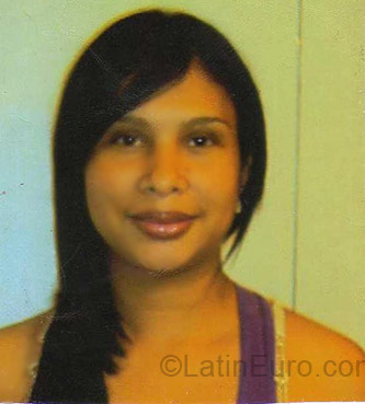 Date this charming Colombia girl Ana cueto diaz from Florida CO3132
