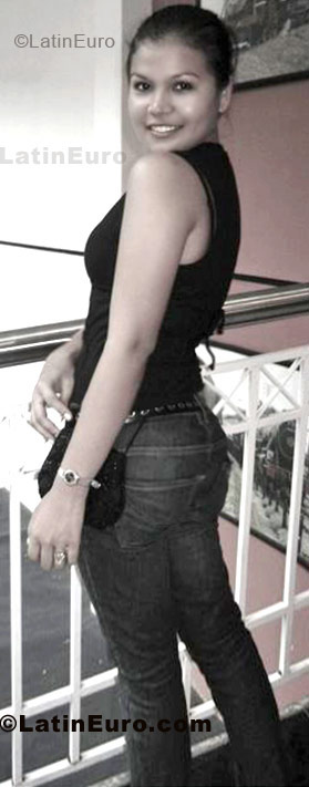 Date this sensual Brazil girl Cristinny from Foraleza BR4442