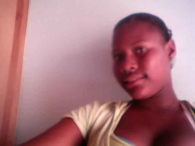 Date this hard body Algeria girl Yanelis lucia from san juan de uraba DZ2