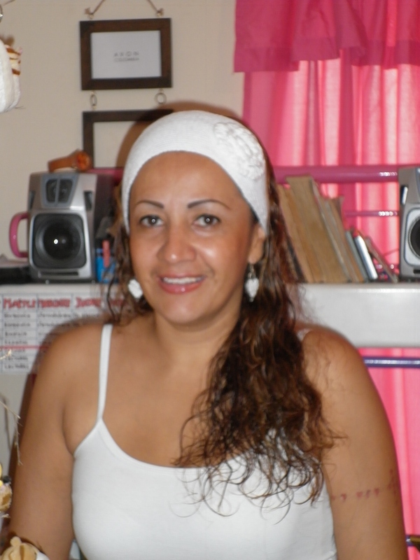 Date this lovely Colombia girl Lucero74 from Cali CO3223