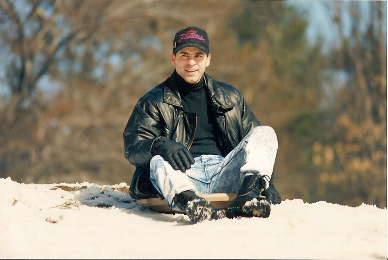 Date this young United States man Eddie from Orlando US5685