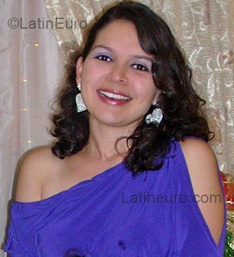 Date this sensual Colombia girl Julie26 from Popayan CO3372