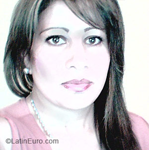 Date this charming Colombia girl JULIANA from Bogota CO3375