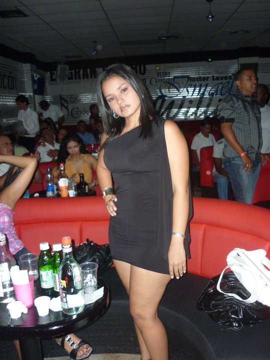Date this young Colombia girl Maria from Cali CO3447