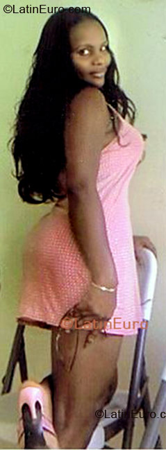 Date this attractive Jamaica girl Marlene from Ocho Rio, P.O JM405