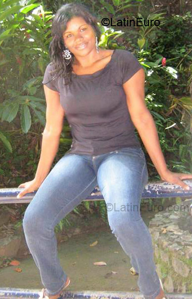 Date this young Brazil girl PAULINHA from Salvador BR2745