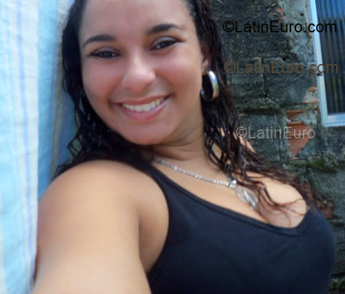 Date this gorgeous Brazil girl Dayana from Recife BR2846