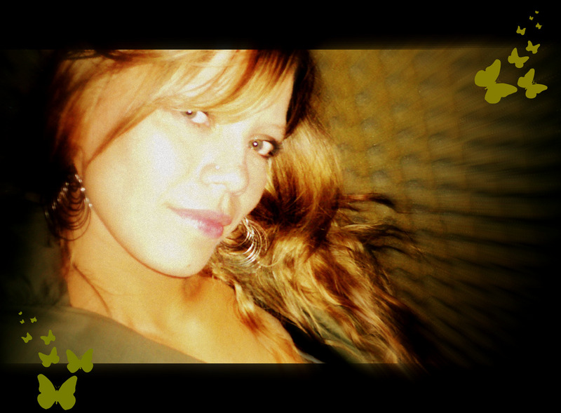 Date this sultry Colombia girl Viviana from Bogota CO3899