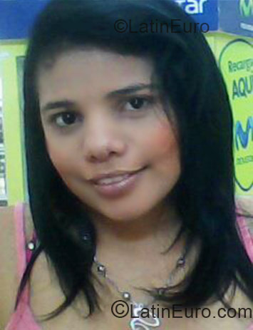 Date this young Colombia girl Mary bejarano from Barranquilla CO4054