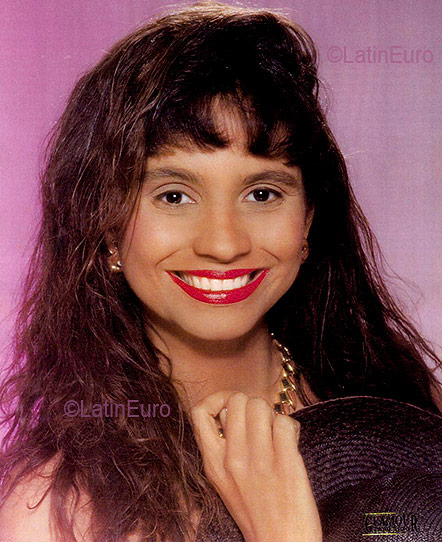 Date this happy Brazil girl Marta Maria from Mirandopolis BR3049