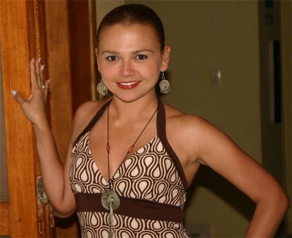 Date this hot Colombia girl Karolher35 from Bogota CO4249