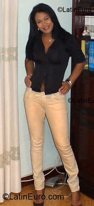 Date this athletic Brazil girl Priscila Caroline from Belo Horizonte BR3074