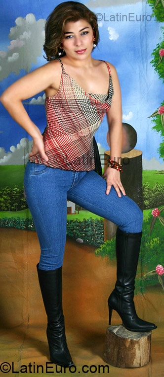 Date this funny Colombia girl Paula Andrea from Bogota CO4289