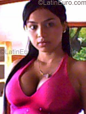 Date this cute Colombia girl Maria Victoria from Medellin CO4363