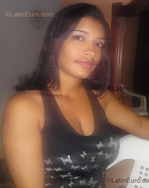 Date this exotic Colombia girl Katerine from Cartagena CO4370