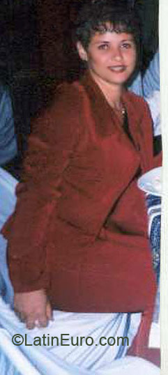 Date this pretty Brazil girl Vania from Volta Redonda BR3180