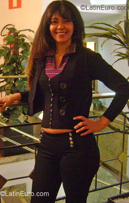 Date this georgeous Brazil girl Magda from Patos de Minas BR3190