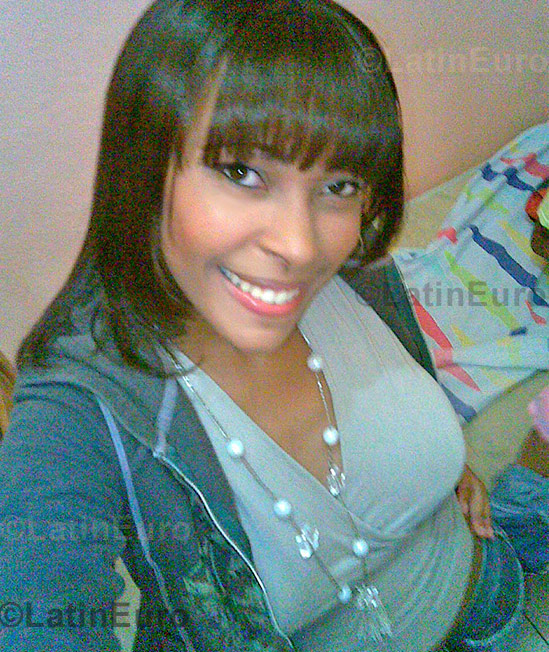 Date this hot Brazil girl Thai from Nova Iguacu BR4093